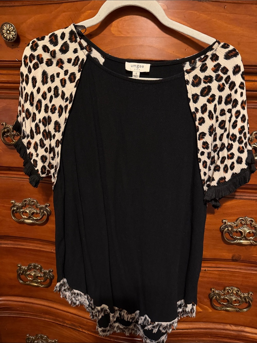 Umgee Black Top with Leopard Raglan Sleeves